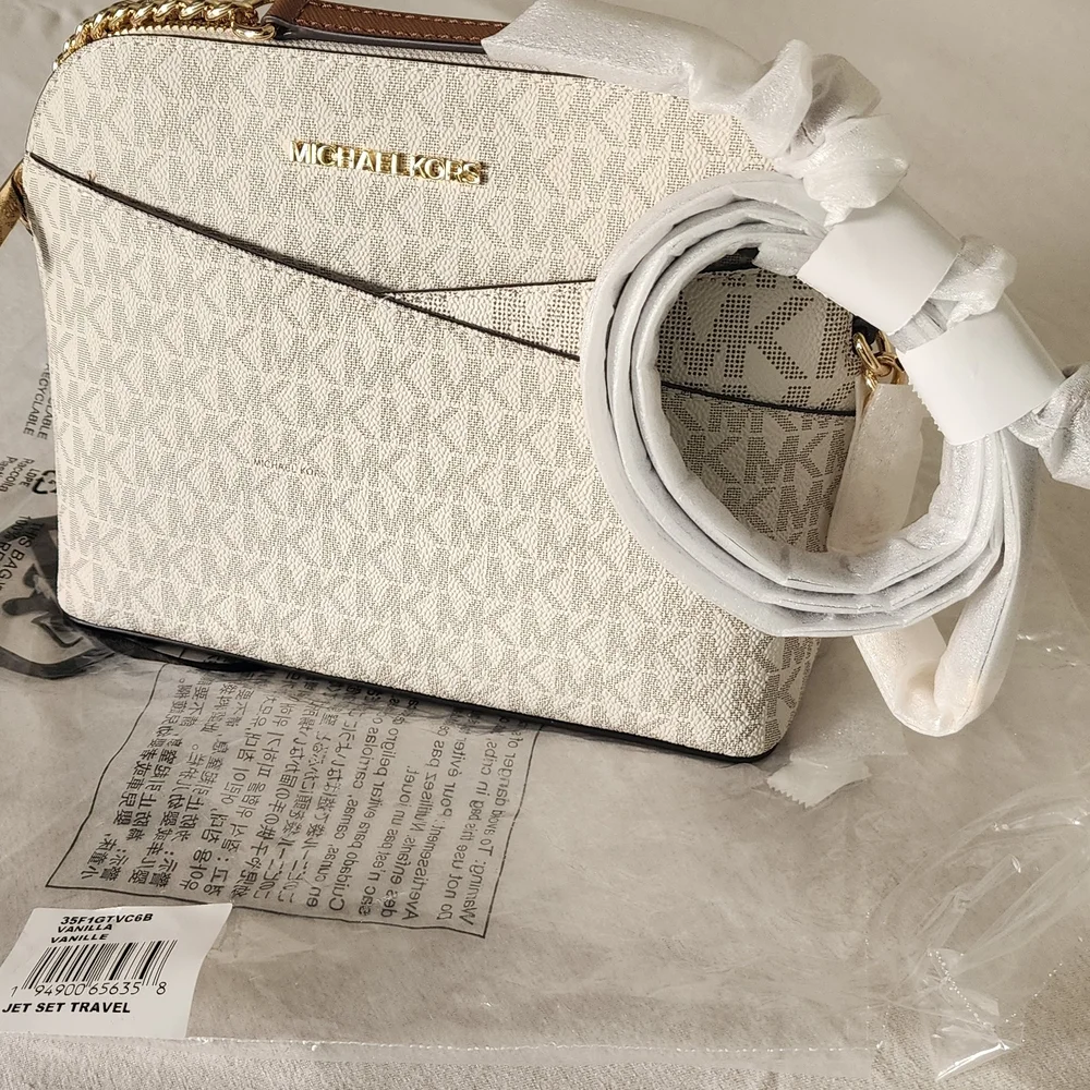 Michael Kors Jet Set Logo Crossbody Bag in Vanilla/Acorn - Picture 2 of 8